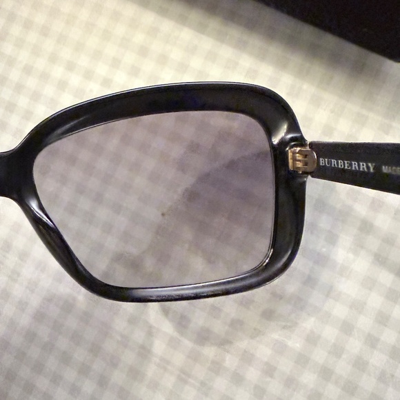 🖤 Burberry BE4173 Sunglasses – Polished Black Plaid/Gradient - PreOwned - Picture 7 of 12